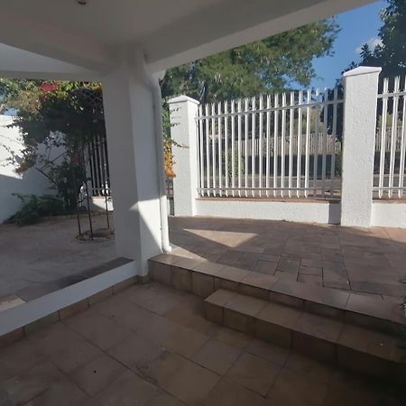 Palm View Guest House Pretoria-Noord Esterno foto