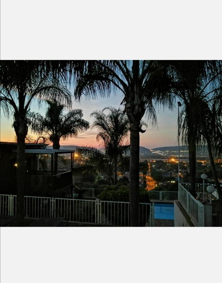 Palm View Guest House Pretoria-Noord Esterno foto