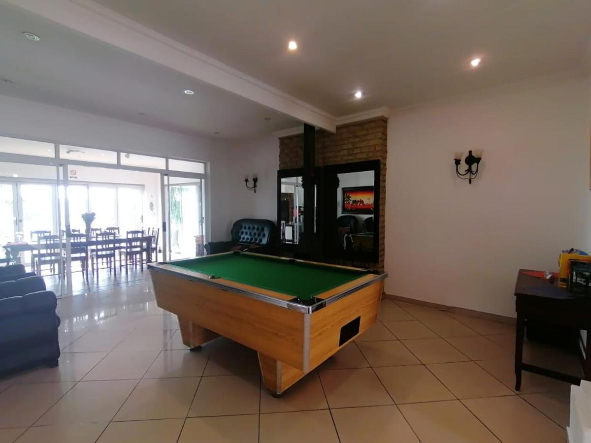 Palm View Guest House Pretoria-Noord Esterno foto