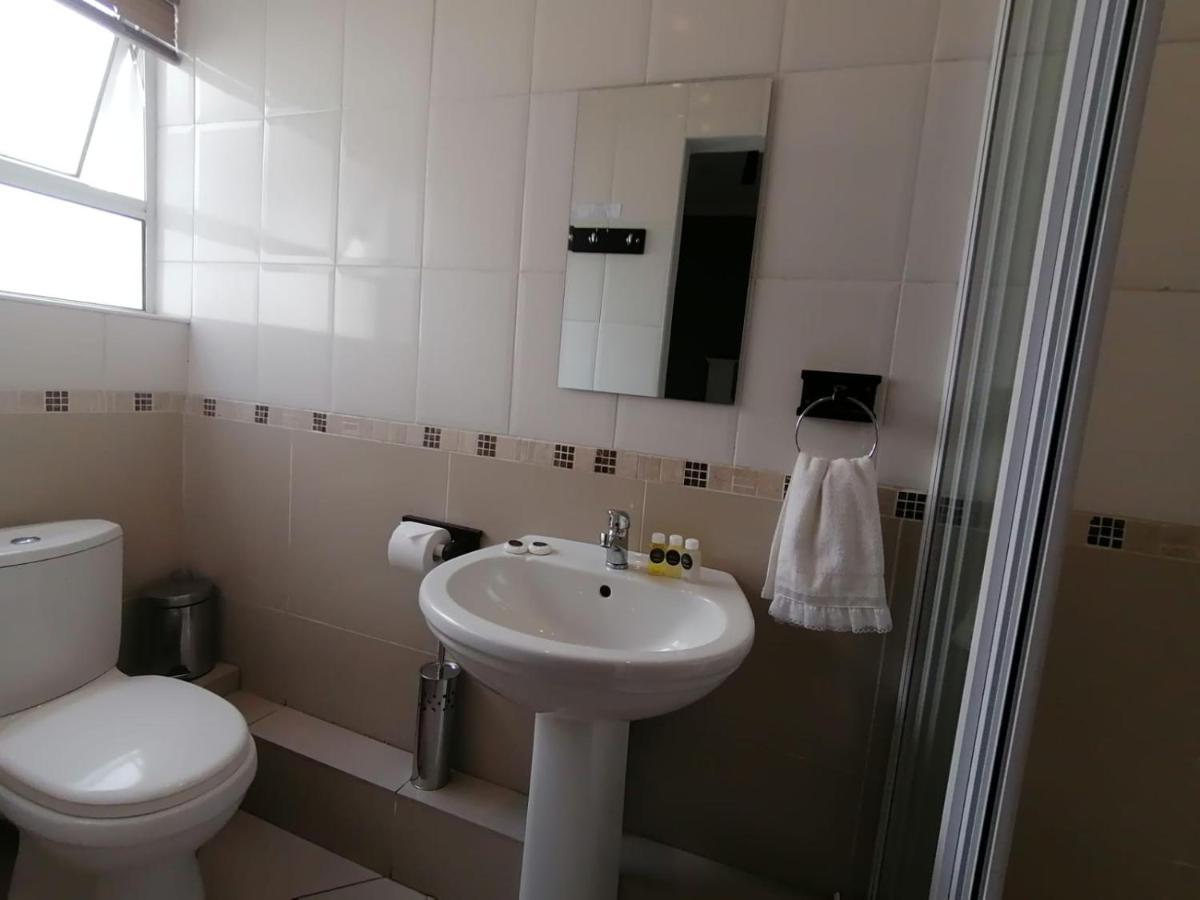 Palm View Guest House Pretoria-Noord Esterno foto
