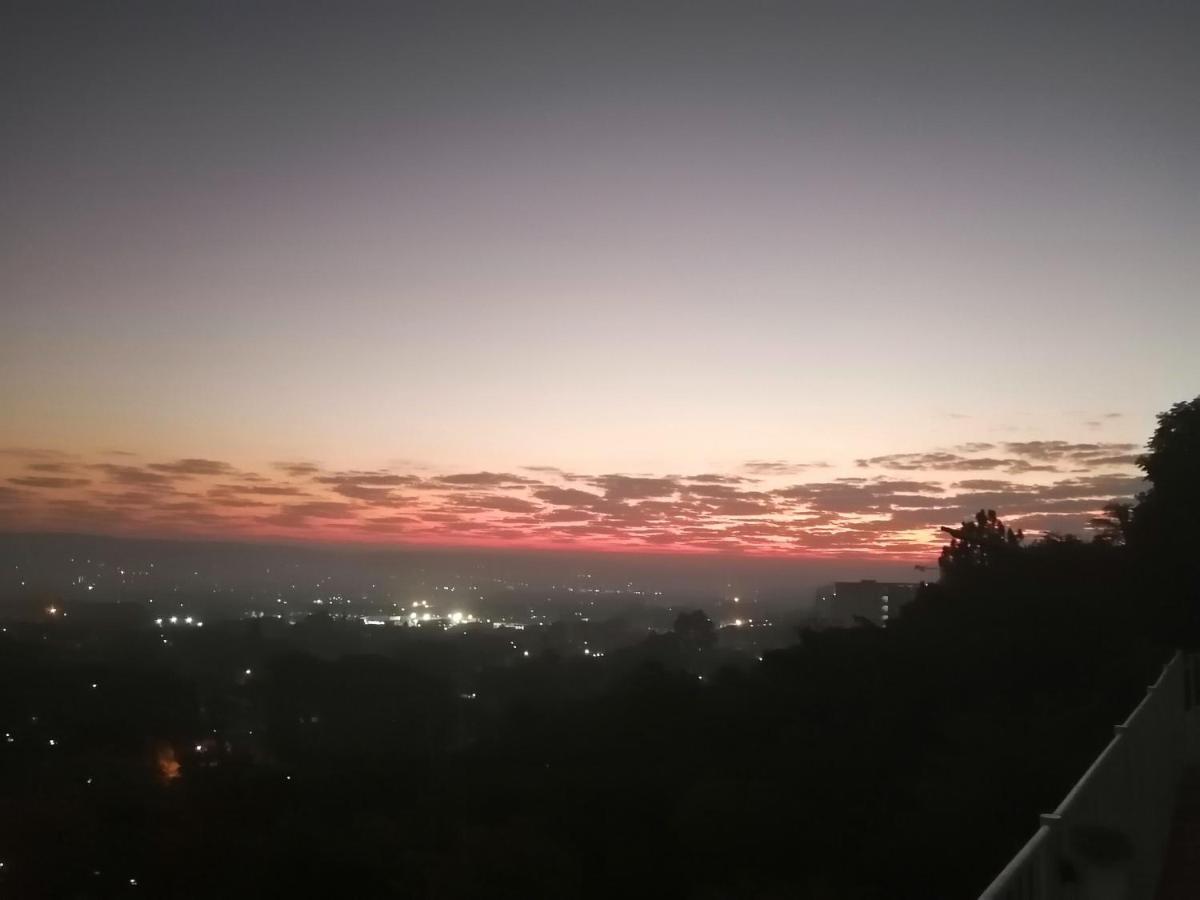 Palm View Guest House Pretoria-Noord Esterno foto