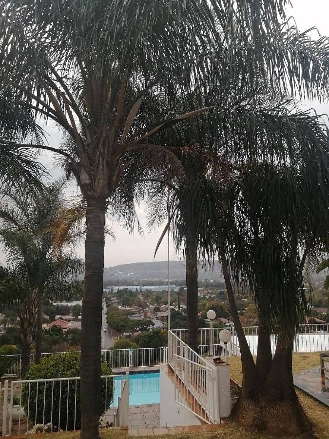 Palm View Guest House Pretoria-Noord Esterno foto