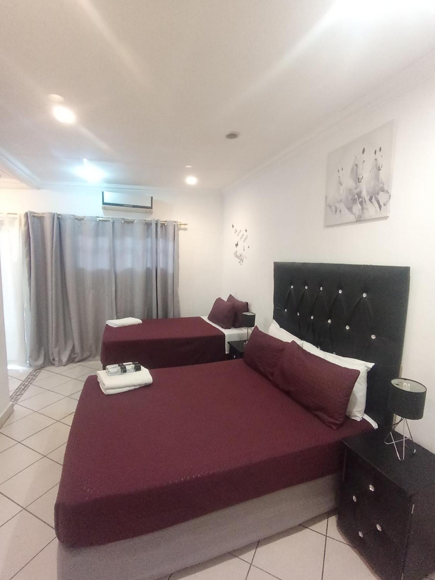 Palm View Guest House Pretoria-Noord Esterno foto